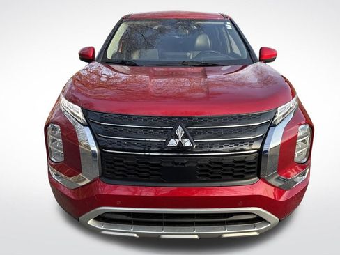 Used 2024 Mitsubishi Outlander SE image 9