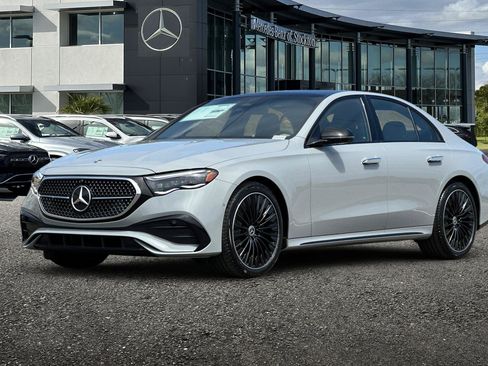 New 2026 Mercedes-Benz E 350 4MATIC Sedan image 8