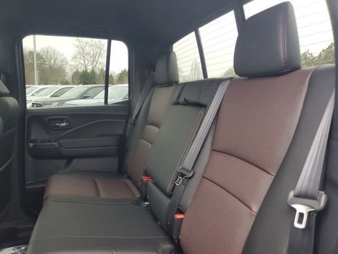 New 2026 Honda Ridgeline Black Edition image 9