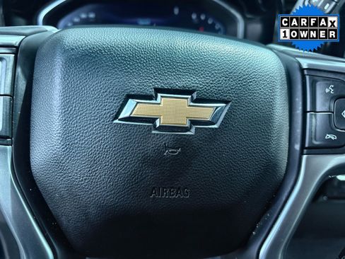 Used 2022 Chevrolet Silverado 1500 LT AWD/4WD image 37