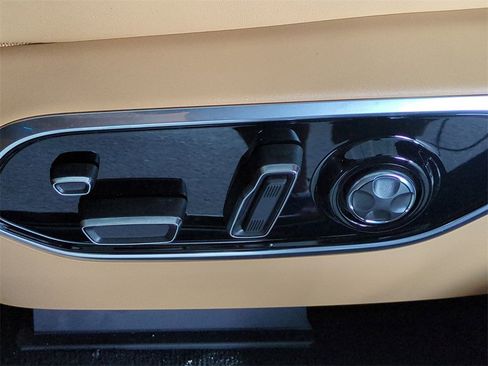 New 2025 Jeep Grand Cherokee Summit image 21