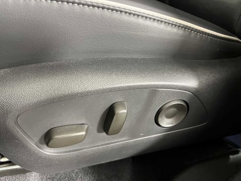 New 2026 Buick Enclave Sport Touring w/ Power Package image 8