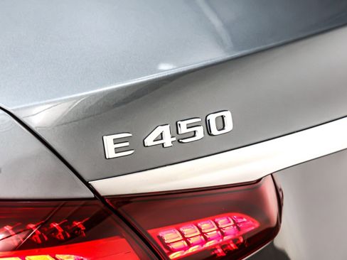 Certified 2021 Mercedes-Benz E 450 4MATIC Sedan image 10