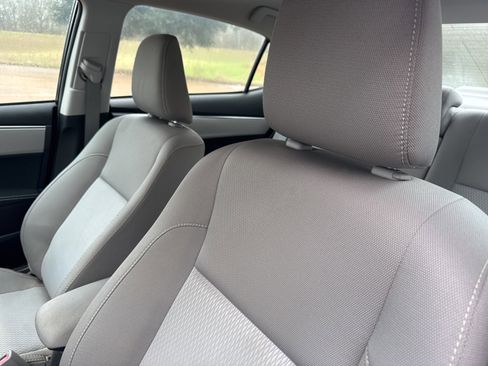 Used 2016 Toyota Corolla LE image 16