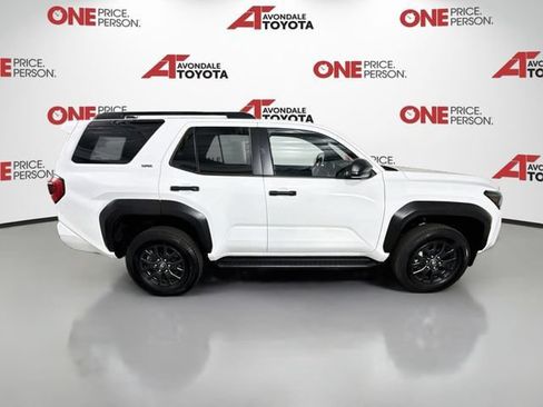 Certified 2025 Toyota 4Runner SR5 AWD/4WD image 9