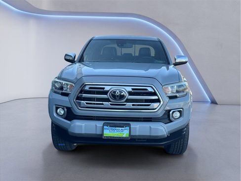 Used 2019 Toyota Tacoma Limited image 2
