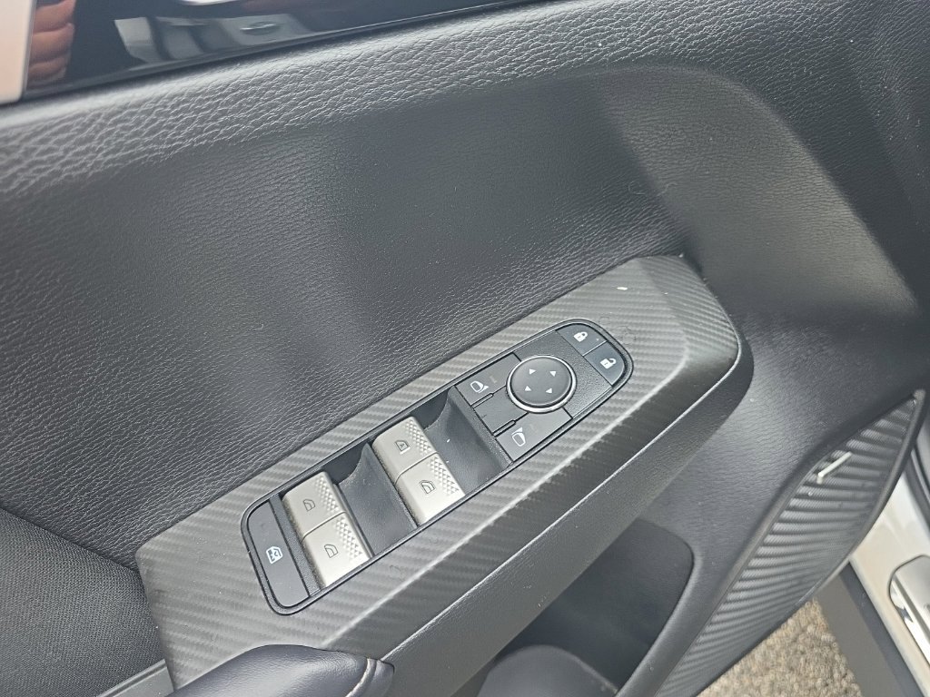 Used 2025 Mitsubishi Outlander ES AWD/4WD image 14