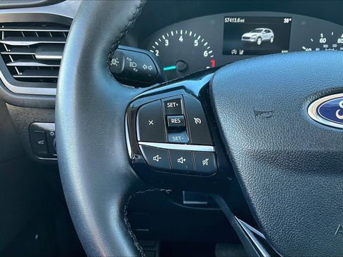 Used 2022 Ford Escape SE w/ SE Sport Appearance Package image 22