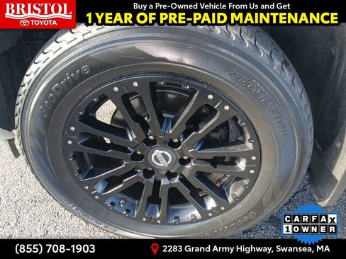 Used 2019 Nissan Titan SL w/ Midnight Edition image 15