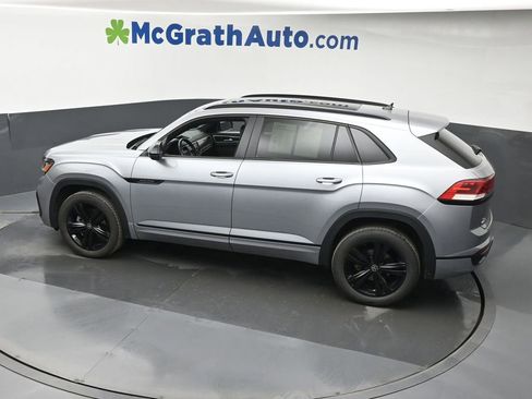 Used 2023 Volkswagen Atlas Cross Sport SEL R-Line AWD/4WD image 24