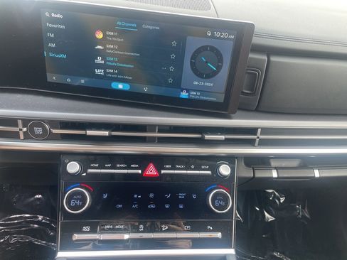 Used 2024 Hyundai Santa Fe SEL image 19