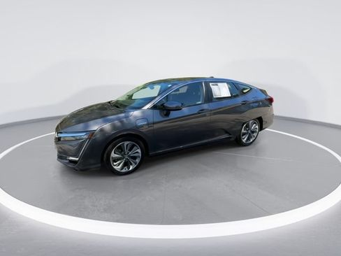 Used 2018 Honda Clarity Plug-In Hybrid image 4