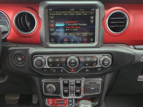 Used 2022 Jeep Gladiator Rubicon w/ LED Lighting Group AWD/4WD image 14