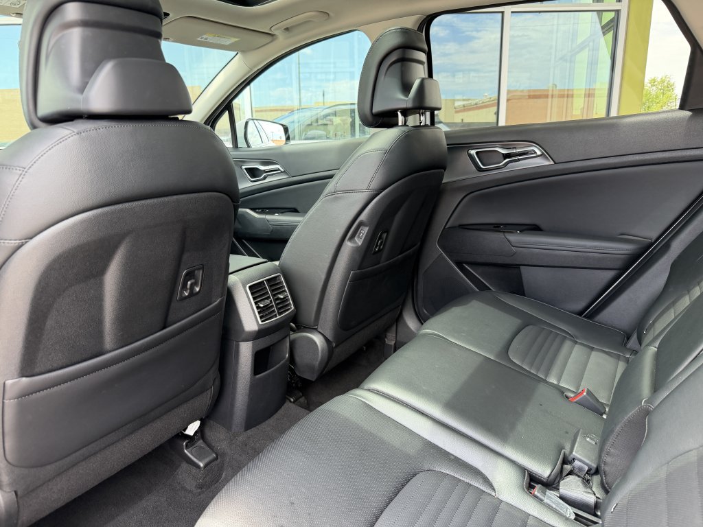 Used 2025 Kia Sportage SX FWD image 36