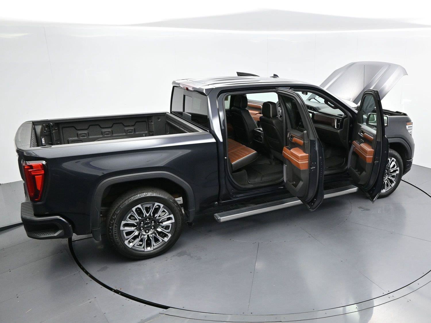 Used 2023 GMC Sierra 1500 Denali Ultimate AWD/4WD image 14