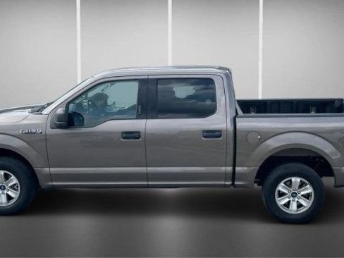 Used 2020 Ford F150 XLT w/ Equipment Group 301A Mid RWD image 12