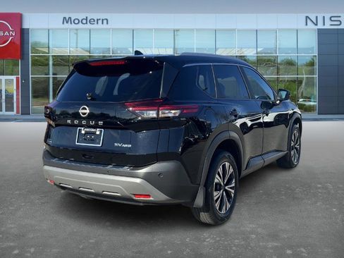 Certified 2023 Nissan Rogue SV w/ SV Premium Package image 5