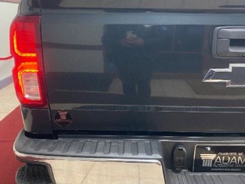 Used 2018 Chevrolet Silverado 1500 LTZ image 12