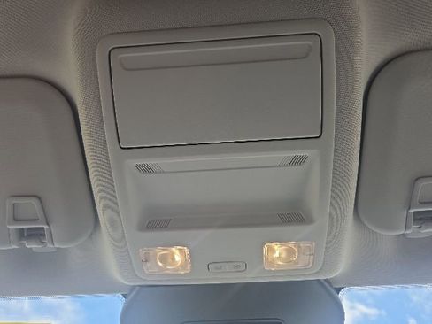 Used 2025 Ford Escape Active AWD/4WD image 25