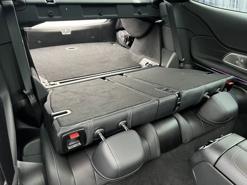 Used 2024 Mercedes-Benz CLE 300 4MATIC Coupe image 23