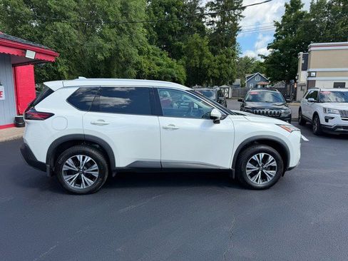 Used 2021 Nissan Rogue SV w/ Premium Package AWD/4WD image 8