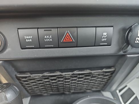 Used 2010 Jeep Wrangler Rubicon w/ Dual Top Group AWD/4WD image 28