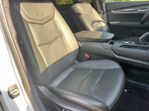 Used 2021 Cadillac XT5 Sportv w/ LPO, Floor Liner Package AWD/4WD image 28