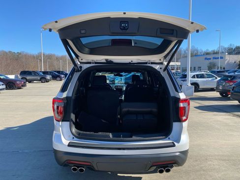 Used 2018 Ford Explorer Sport w/ Equipment Group 401A image 17