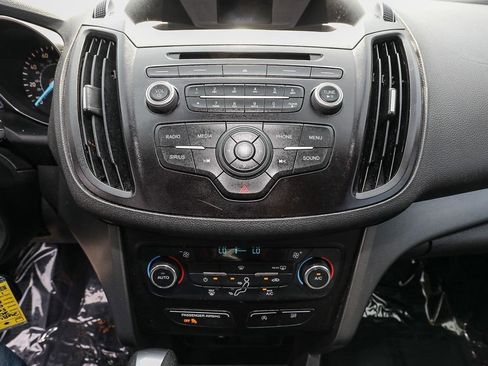 Used 2017 Ford Escape SE AWD/4WD image 18