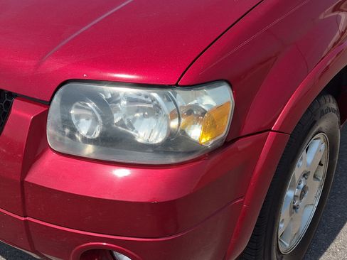 Used 2007 Ford Escape Limited AWD/4WD image 10