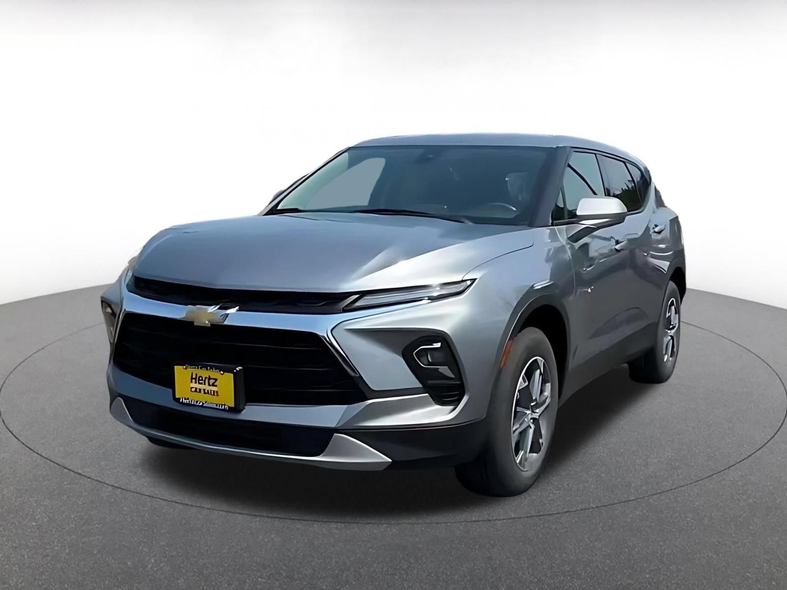 Used 2025 Chevrolet Blazer LT FWD image 6