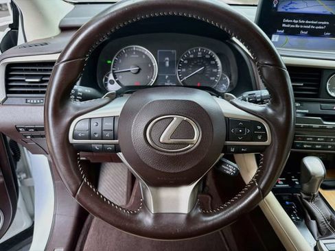 Used 2020 Lexus RX 350L Premium w/ Premium Package AWD/4WD image 12