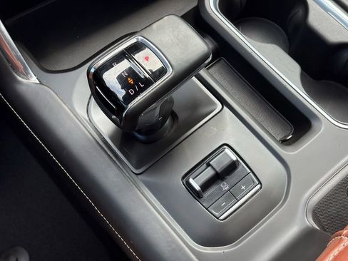 Used 2023 GMC Sierra 1500 Denali Ultimate AWD/4WD image 16
