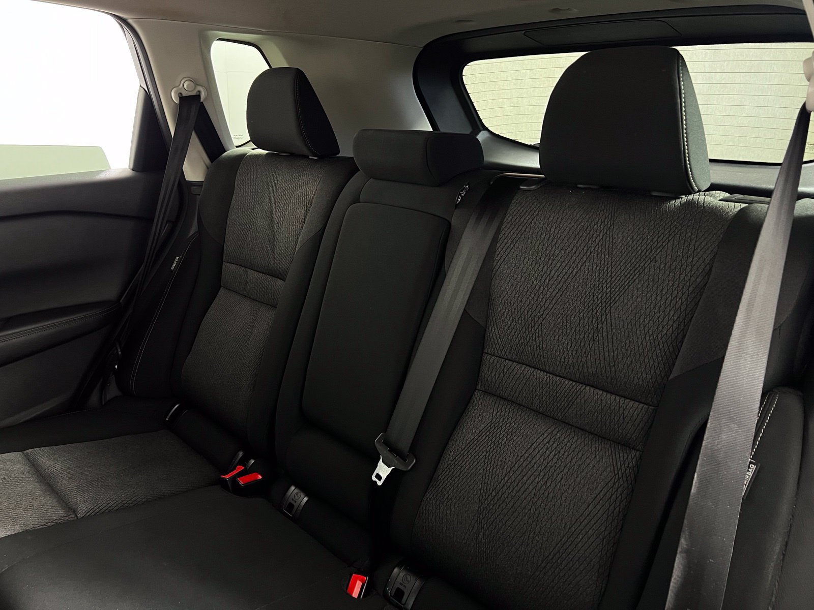 Used 2025 Nissan Rogue SV FWD image 22