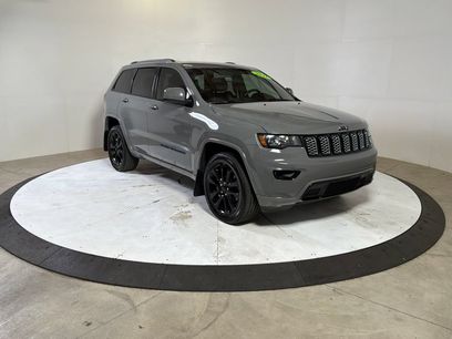 Used 2021 Jeep Grand Cherokee Altitude