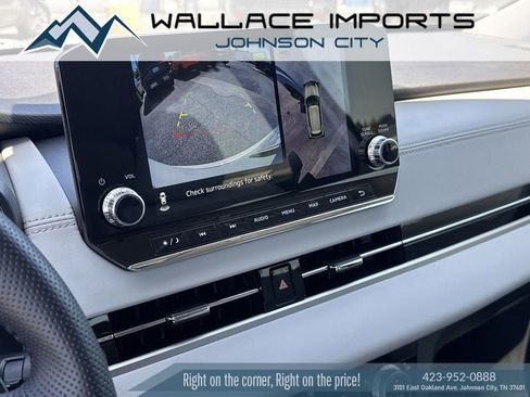 Used 2023 Mitsubishi Outlander SEL AWD/4WD image 17