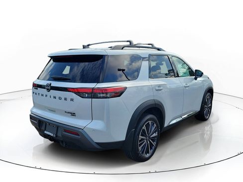New 2026 Nissan Pathfinder Platinum AWD/4WD image 2