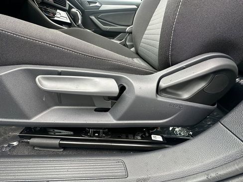 New 2026 Volkswagen Jetta S image 10