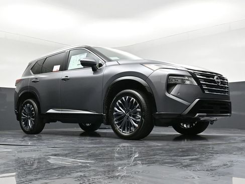 New 2026 Nissan Rogue Platinum w/ Tech Package AWD/4WD image 31