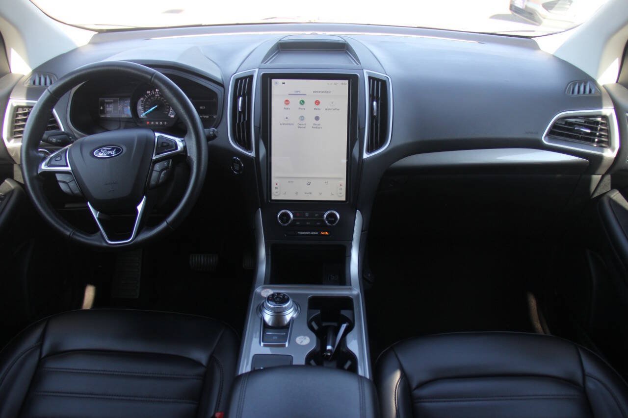 Used 2024 Ford Edge SEL AWD/4WD image 14