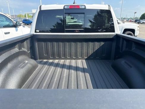 New 2026 RAM 1500 Big Horn AWD/4WD image 8