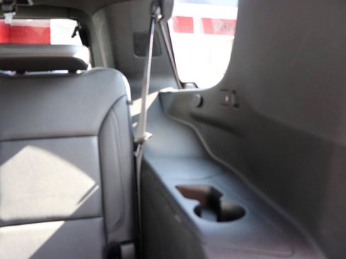 Used 2024 Chevrolet Tahoe LT AWD/4WD image 26