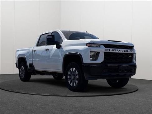 Used 2021 Chevrolet Silverado 2500 Custom w/ Custom Value Package AWD/4WD image 5