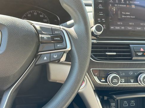Used 2021 Honda Accord EX image 18