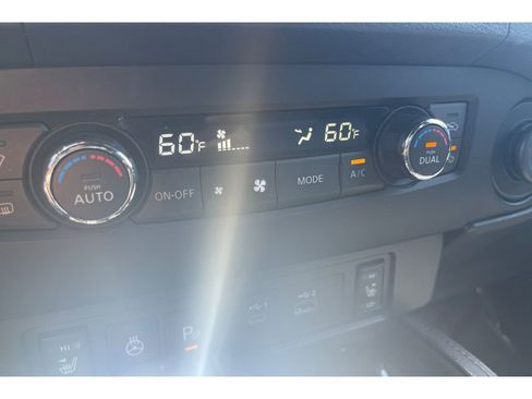 Used 2022 Nissan Frontier Pro-X w/ Pro-X Premium Package RWD image 27