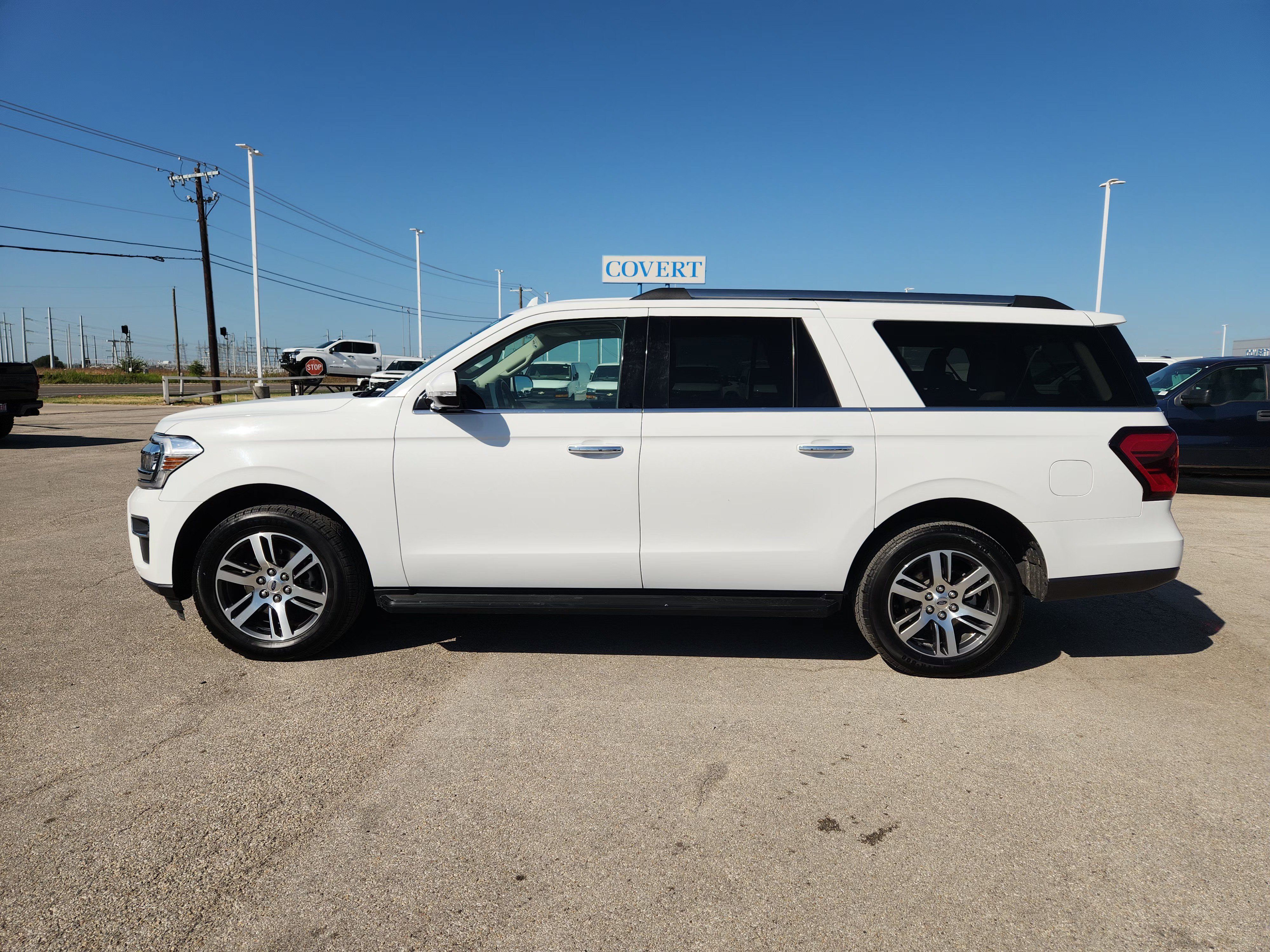 Used 2024 Ford Expedition Max Limited RWD image 4