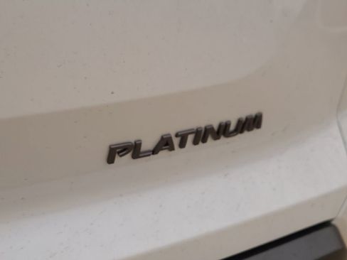 New 2026 Nissan Pathfinder Platinum image 7