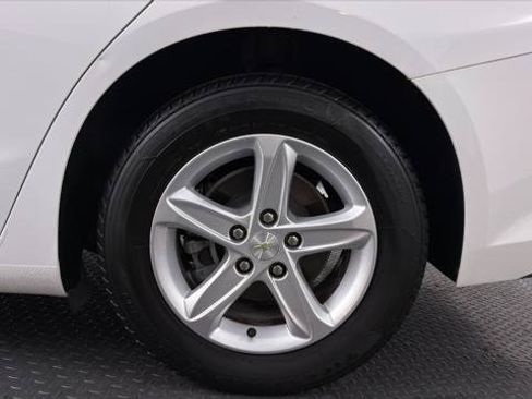 Used 2020 Chevrolet Malibu LS w/ Driver Confidence Package II FWD image 34