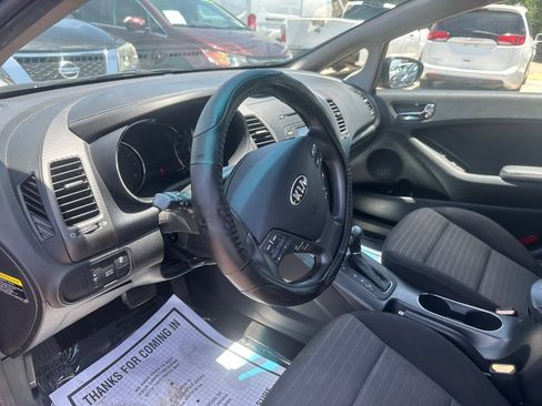Used 2015 Kia Forte EX w/ UVO Package W/17" Alloys FWD image 7