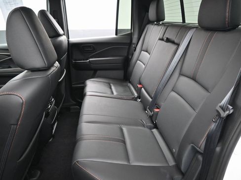 Used 2025 Honda Ridgeline TrailSport image 30